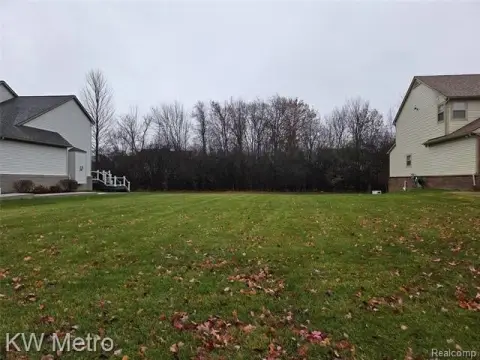Residential Land in Southfield, MI