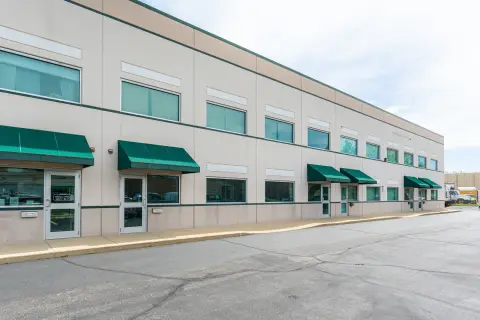 Arlington Heights Warehouse with Showroom