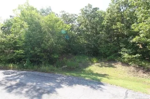 Large Buildable Lot in Tulsa