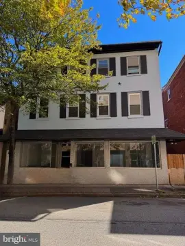 Pottstown Storefront with Improvement Credit