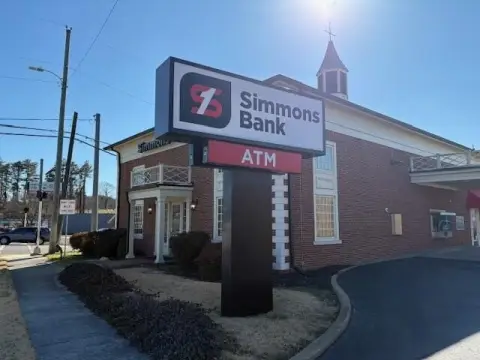 Three-Story Commercial Building in Athens