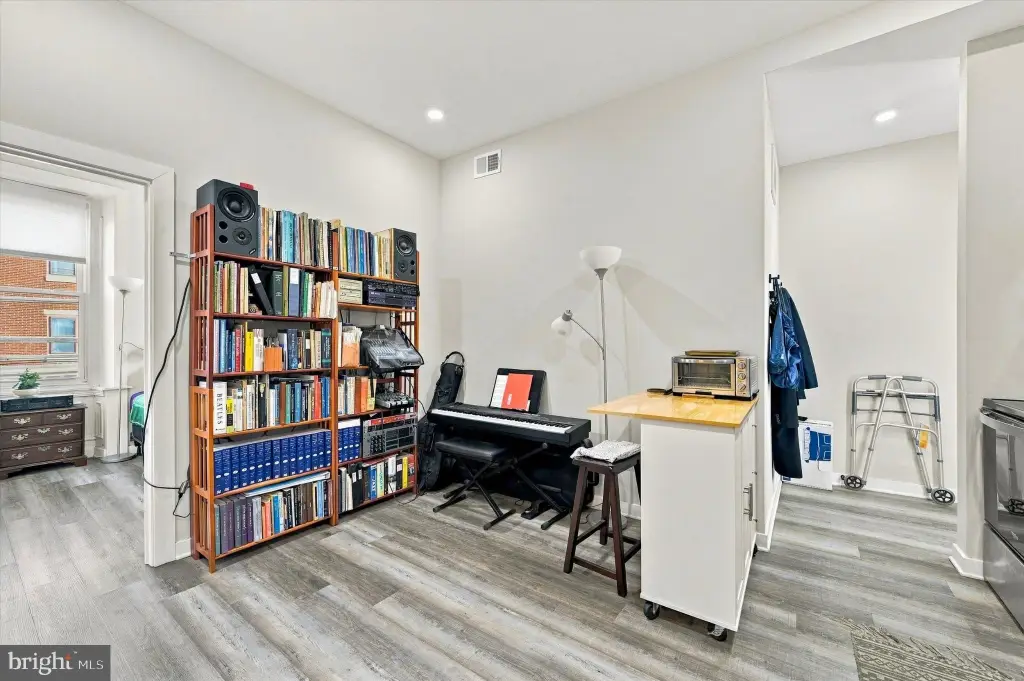 Picture 8