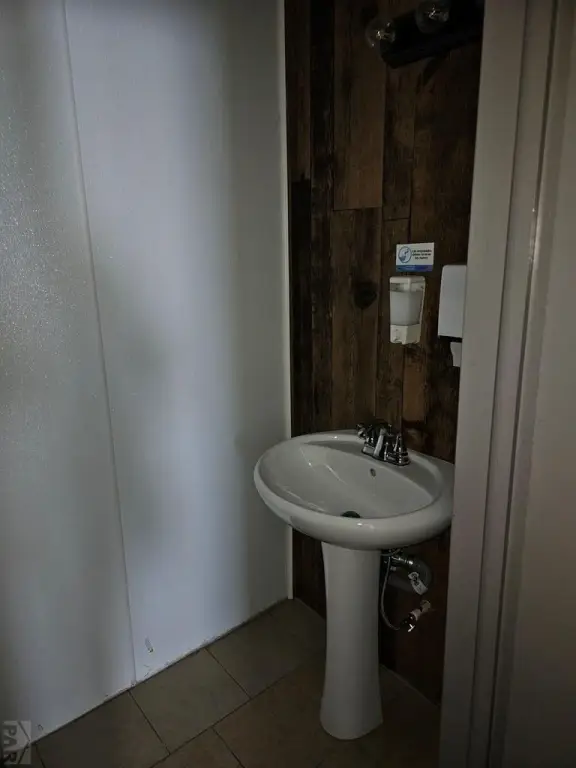 Picture 8