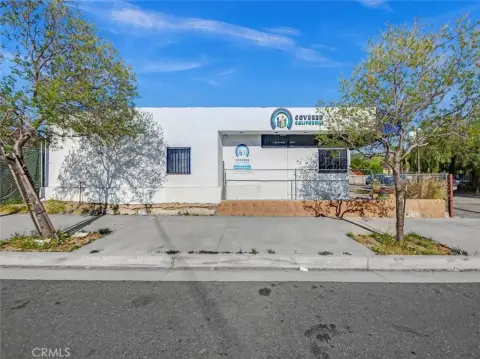 Sun Valley Commercial Building For Sale