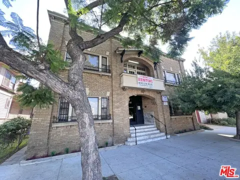 Remodeled Multifamily Building Near Downtown