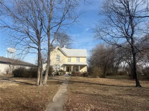 Victorian Home with Office Space