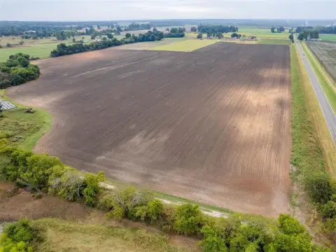 Unrestricted 30-Acre Tract in Harrah