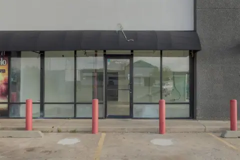 Oklahoma City Retail Center Space