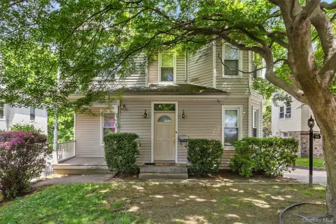 Victorian Duplex in White Plains