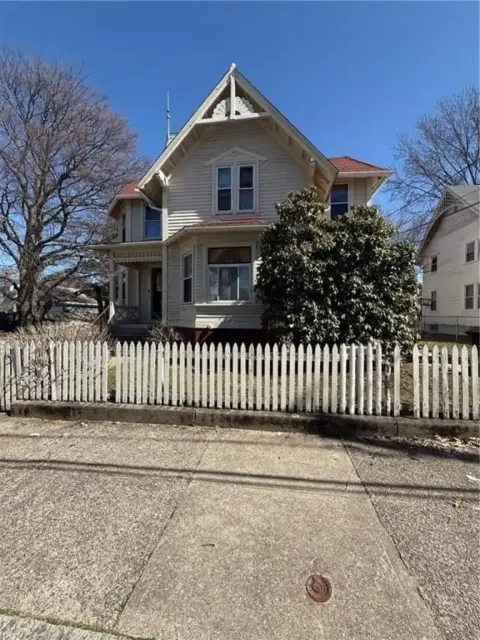 Victorian Multifamily with ADU Potential