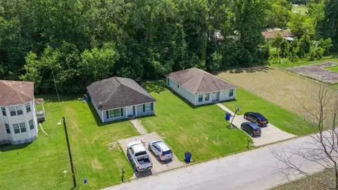 Picture of Residential income properties at 1119 Lynn Avenue, Diboll, TX