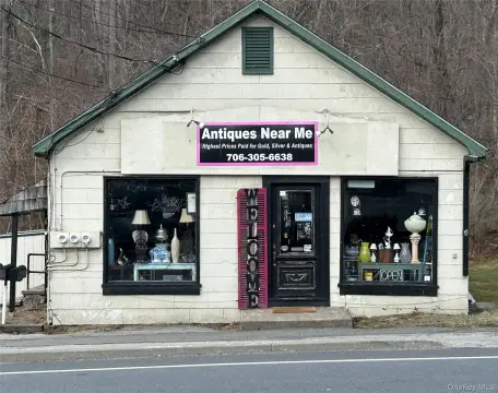 Retail Space on Route 52