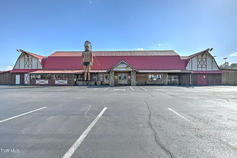 Kingsport Commercial Property For Sale