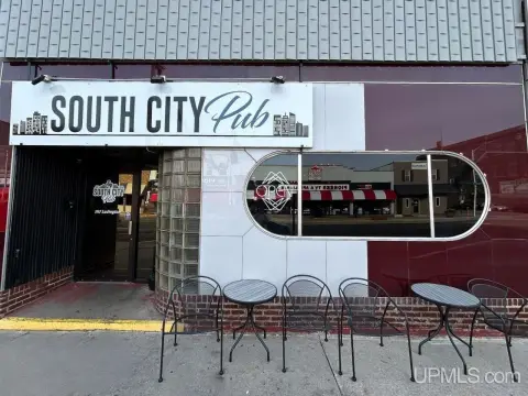 Turnkey Bar in Downtown Escanaba