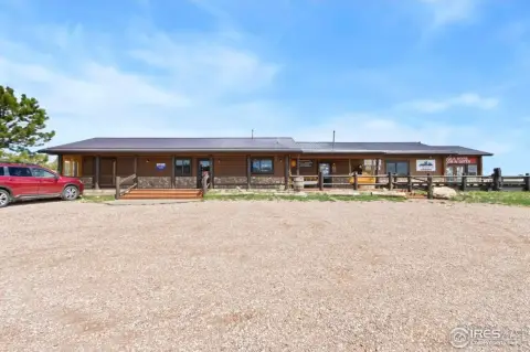 Commercial Property Overlooking Mountain Lakes