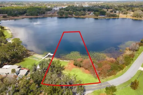Lakefront Land in Umatilla, FL