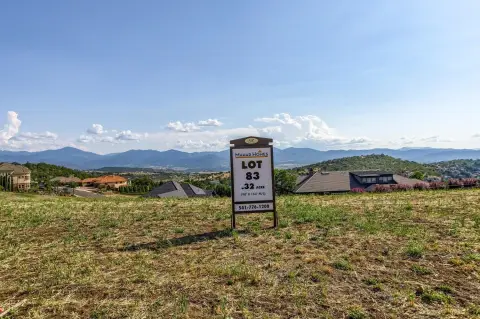Medford Homesite with Valley Views