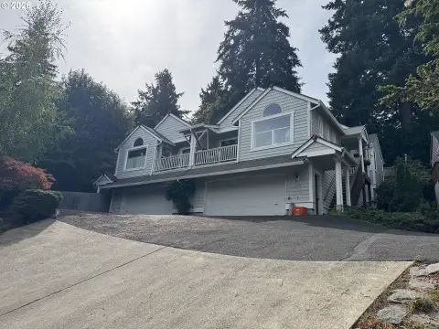 Duplex with Private Decks