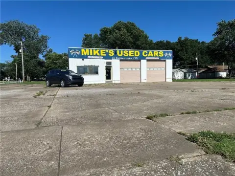 Automotive Property with Two Bays