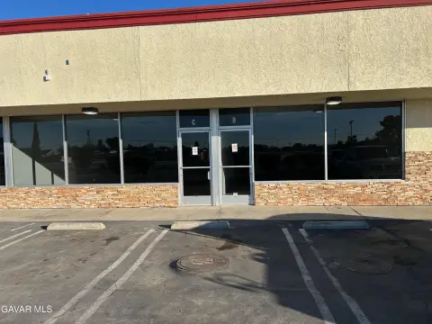 Retail Space in California City