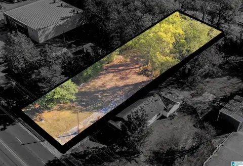 Commercial Lot in Growing Area