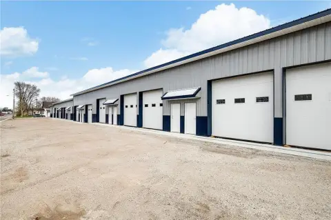 Glencoe Commercial Storage Units