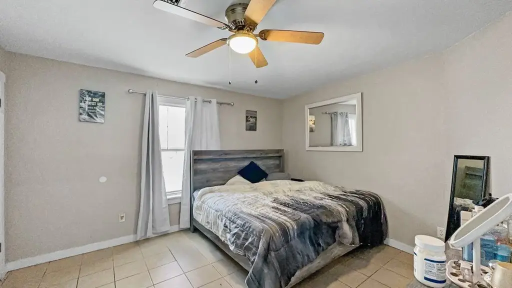 Picture 19