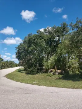Port Charlotte Oversized End Lot