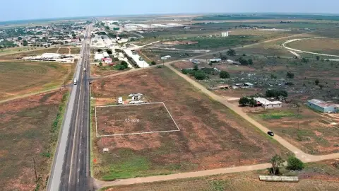 Mixed-Use Lot in Seagraves, TX