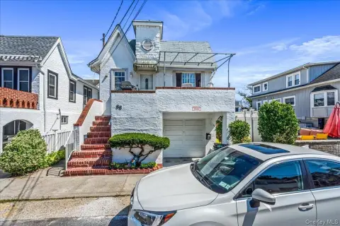 East Atlantic Beach Two-Family Bungalow