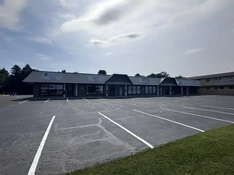 Retail-Office Unit for Lease