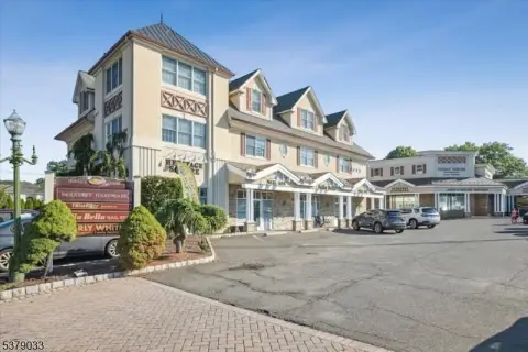 Berkeley Heights Office/Medical Suite