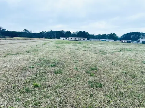 Residential Land in Pinetown, NC