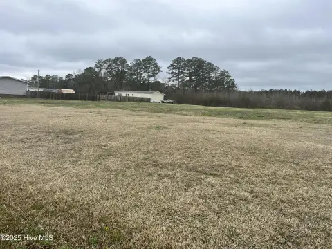 Residential Land in Pinetown, NC