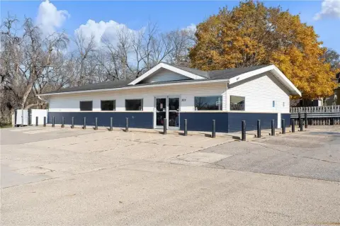Owatonna Commercial Building For Sale