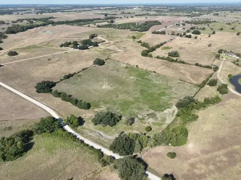 17 Acres Near Burton, TX