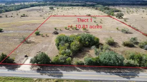 Weimar Acreage with Country Living