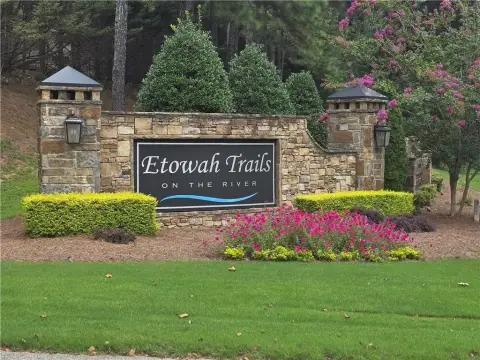 Residential Land in Etowah Trails