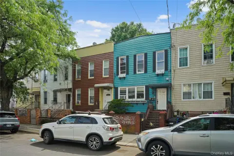 Multi-Family Row House with Backyard