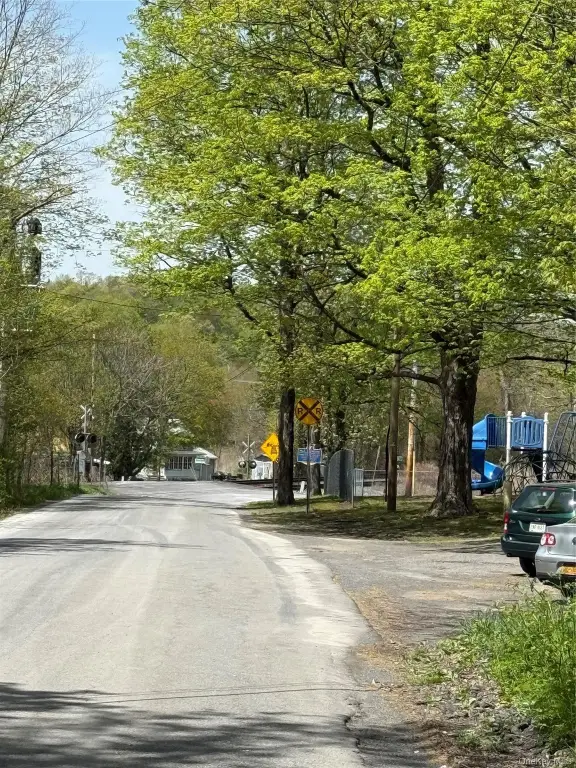 Picture 4