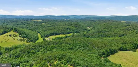 Unrestricted Recreational Land Parcel