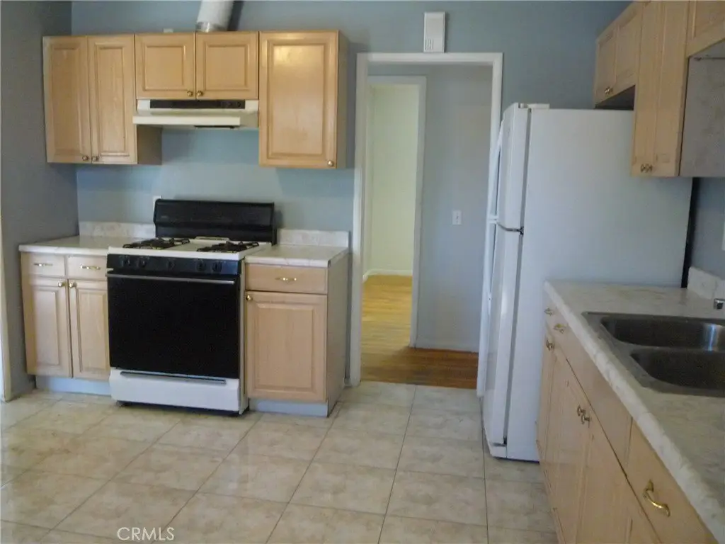 Picture 4