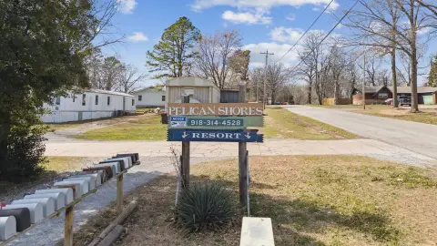 Lakefront Mobile Home Park