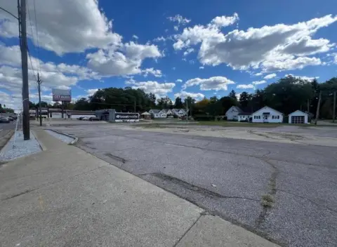 High-Traffic Commercial Development Land