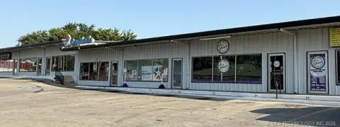 Multi-Tenant Retail Property