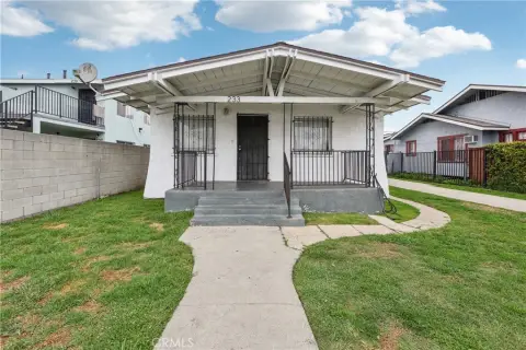 Los Angeles Triplex Investment Opportunity