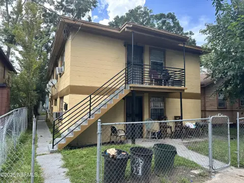 Jacksonville Income-Producing Multifamily Property
