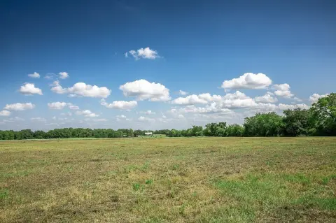 Burton, TX 15-Acre Land Parcel