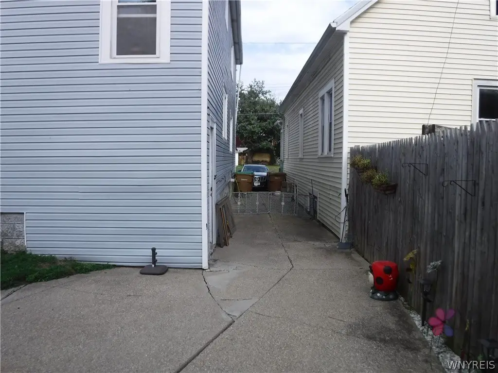 Picture 10