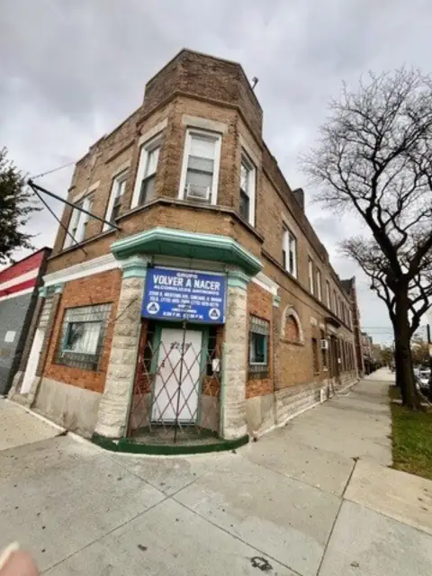Chicago Mixed-Use Property For Sale